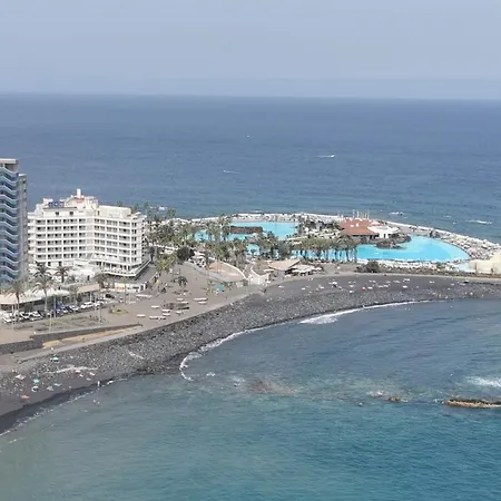 Apartment Le Terrazze 4 *