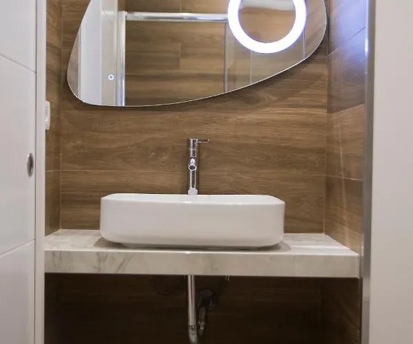 Apartment Le Terrazze 4 *